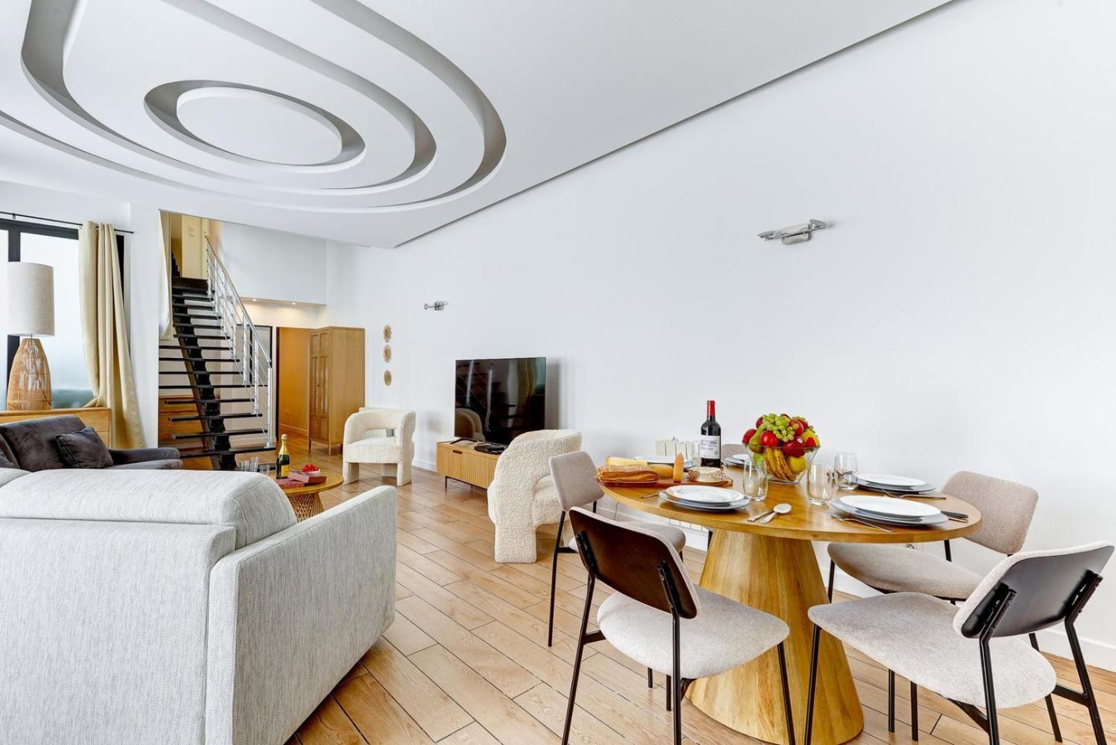 Tbs 194 - Elegant In *